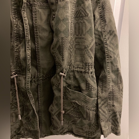 Utility Jacket - Picture 4 of 4